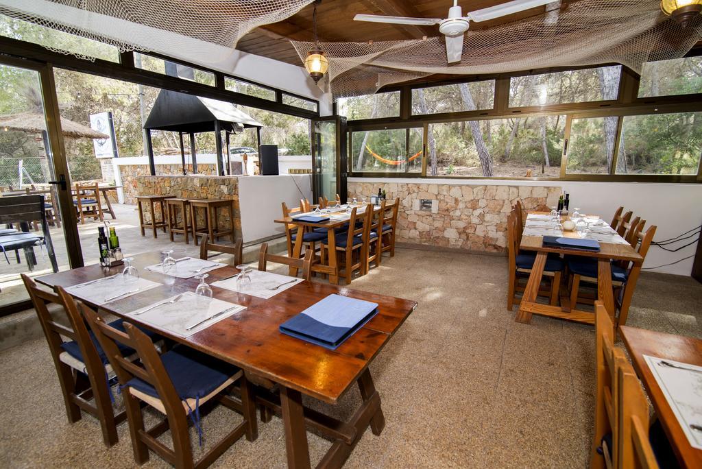 Hostal Cala Boix Es Cana Eksteriør billede
