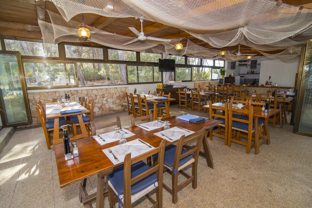 Hostal Cala Boix Es Cana Eksteriør billede