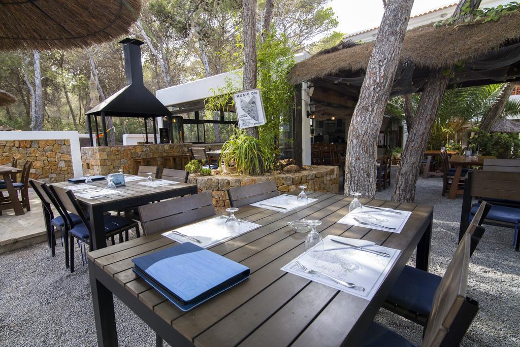 Hostal Cala Boix Es Cana Eksteriør billede