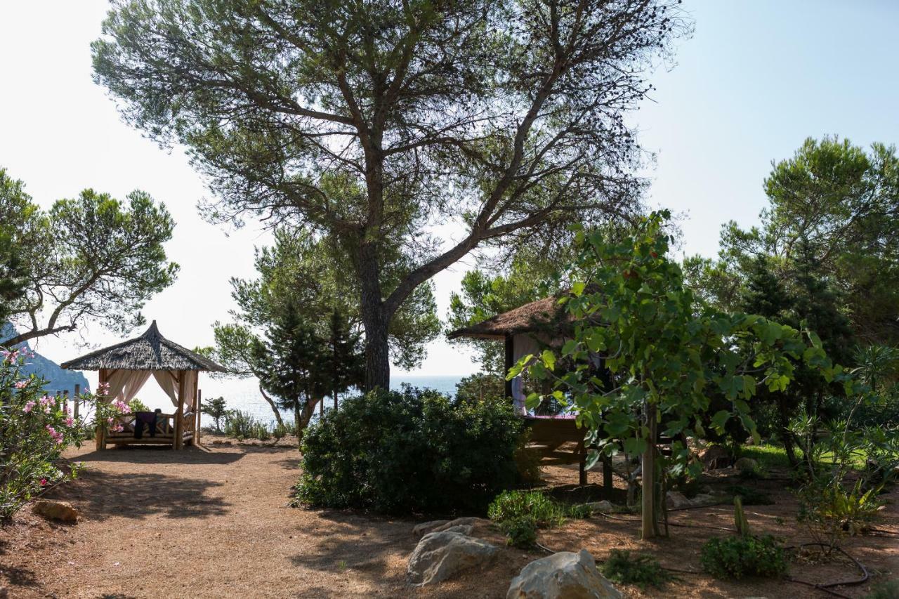 Hostal Cala Boix Es Cana Eksteriør billede