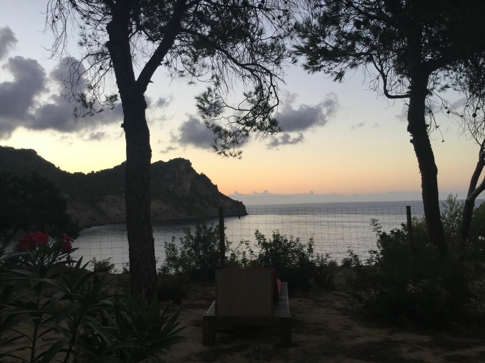 Hostal Cala Boix Es Cana Eksteriør billede