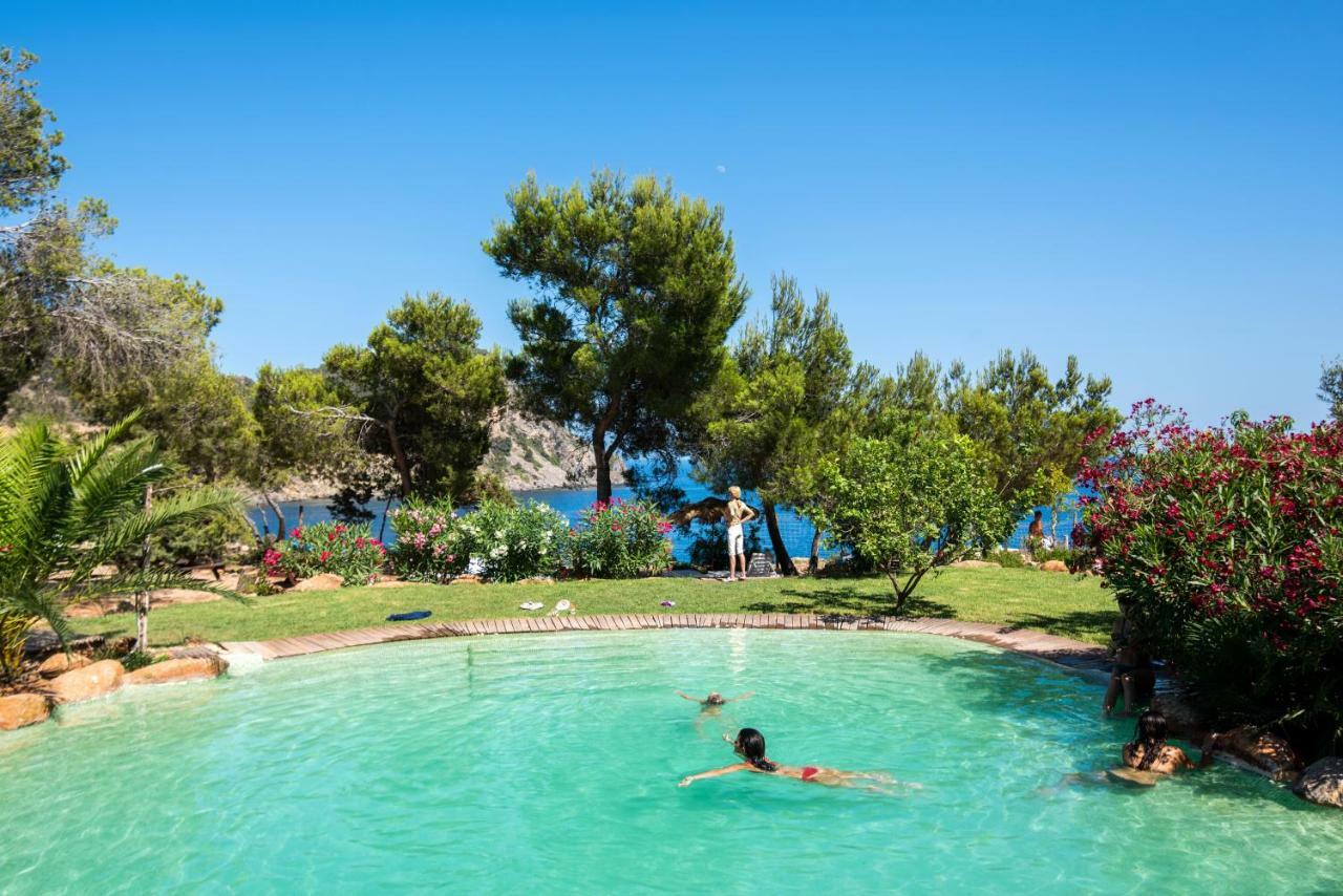 Hostal Cala Boix Es Cana Eksteriør billede