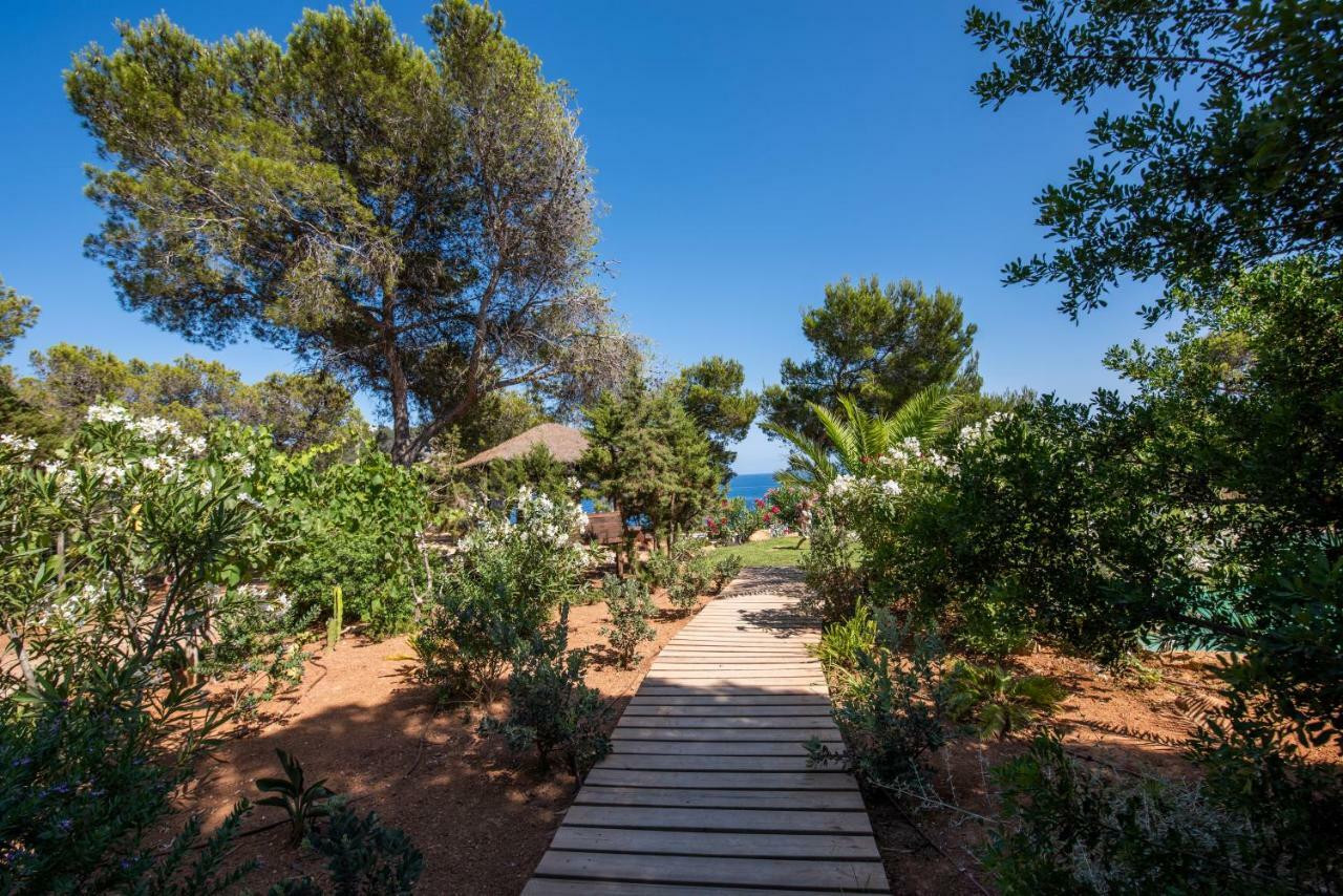 Hostal Cala Boix Es Cana Eksteriør billede