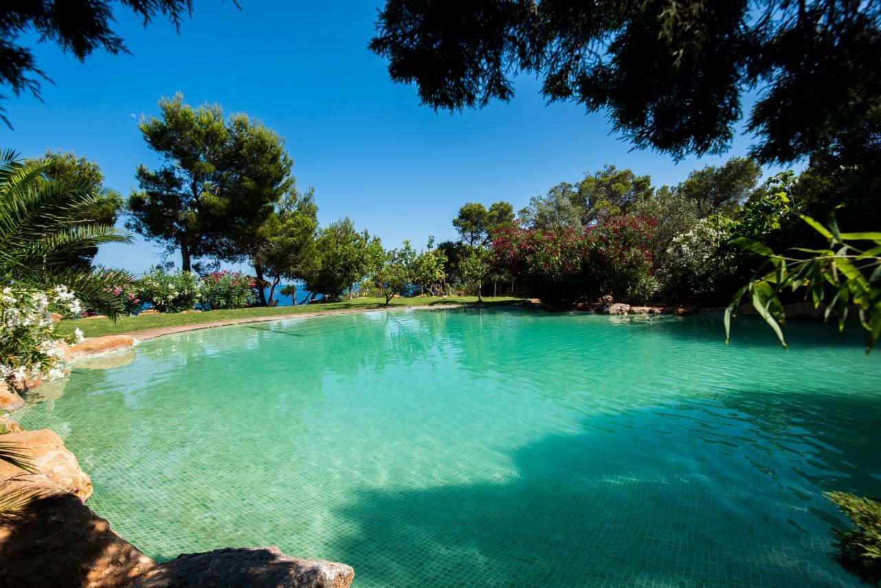 Hostal Cala Boix Es Cana Eksteriør billede