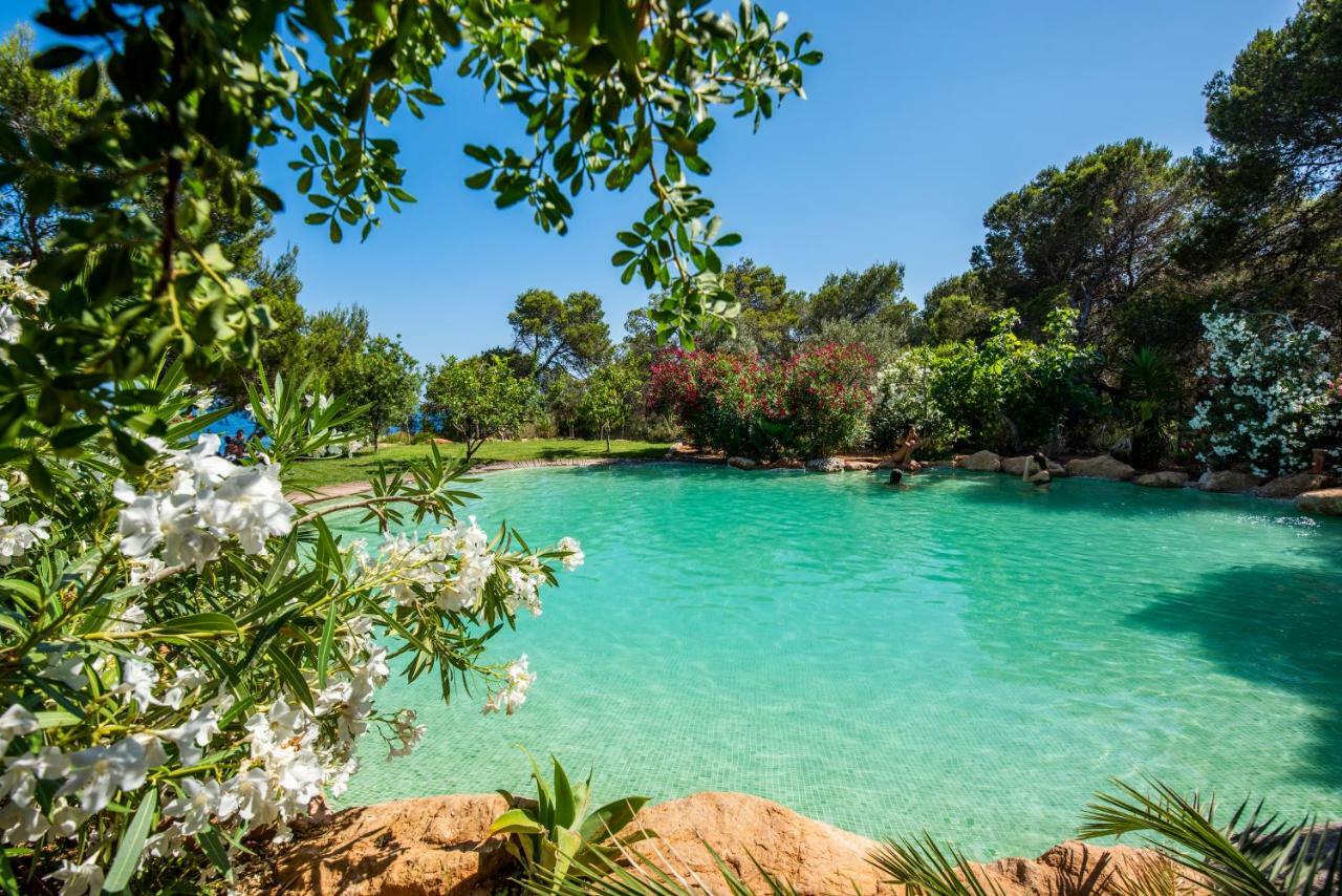 Hostal Cala Boix Es Cana Eksteriør billede