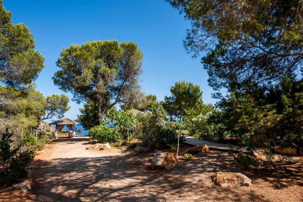 Hostal Cala Boix Es Cana Eksteriør billede
