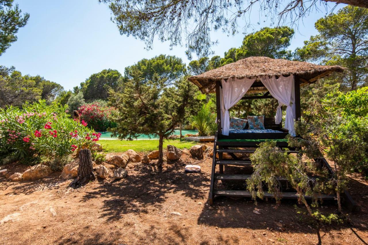 Hostal Cala Boix Es Cana Eksteriør billede